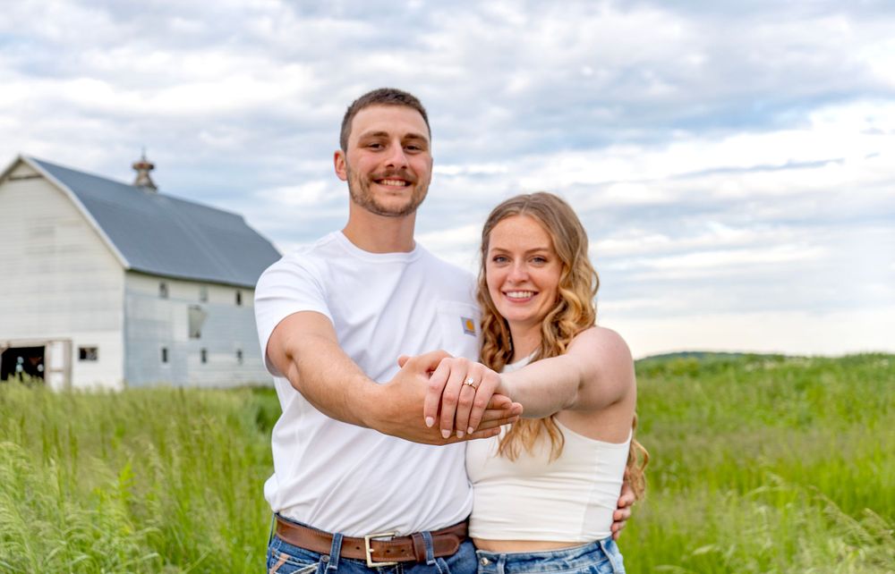 couples-photography-decorah-ia