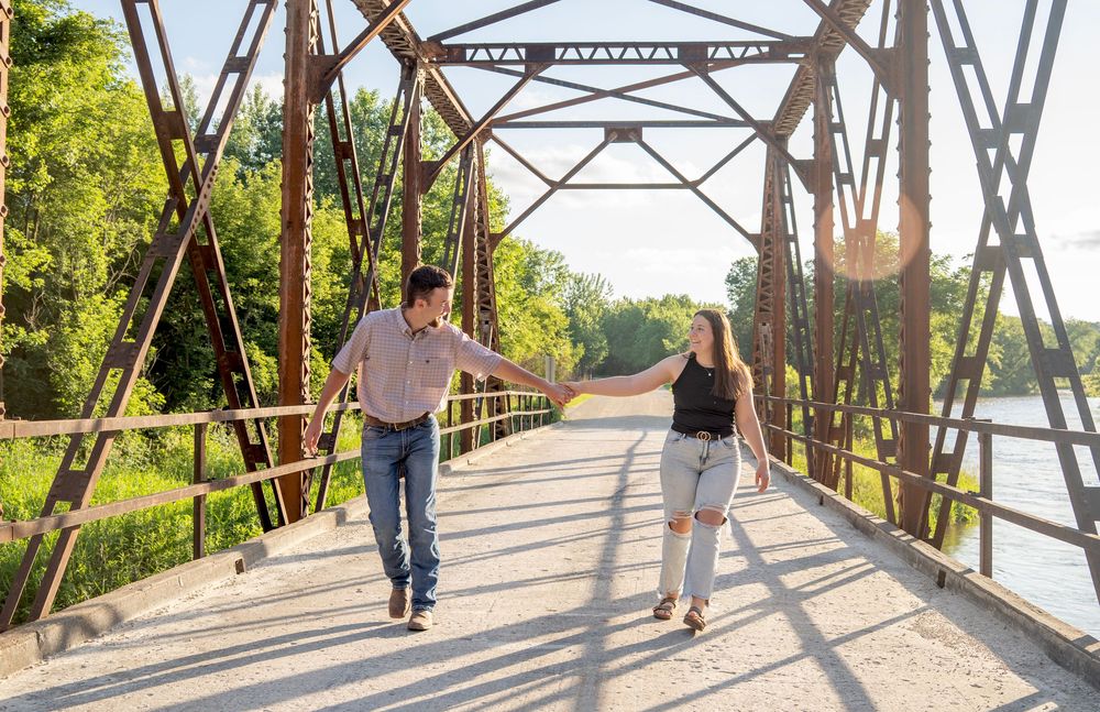 decorah-ia-couples-photographer