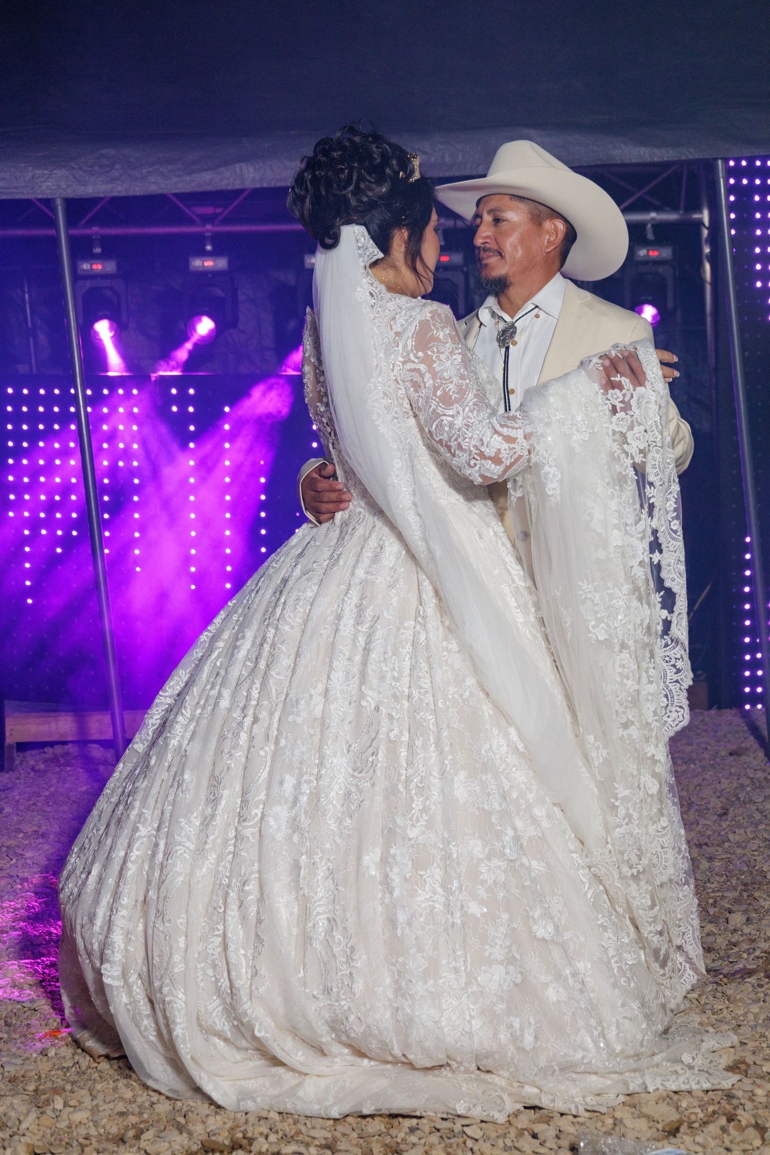 Dallas photography and video for Weddings
 - R & R Marcelo DFW