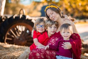 maternity photographer santa barbara and san luis obispo counties including Lompoc, Santa Maria, and Santa Ynez Valley