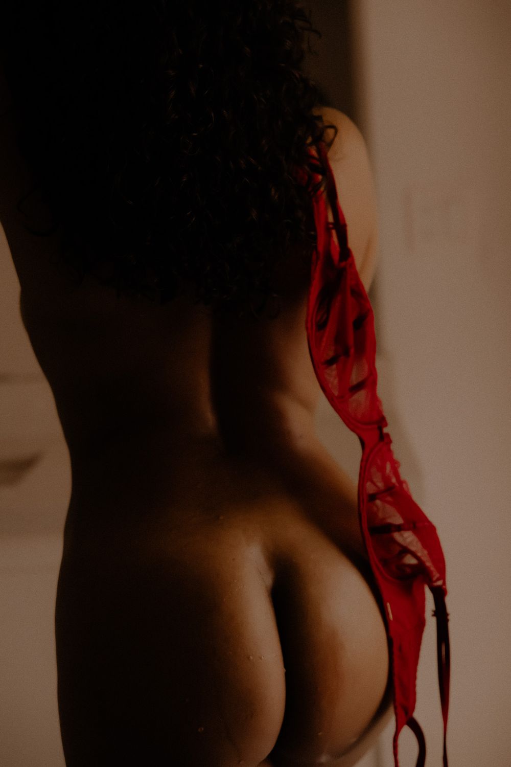 nude boudoir. teasing photography.