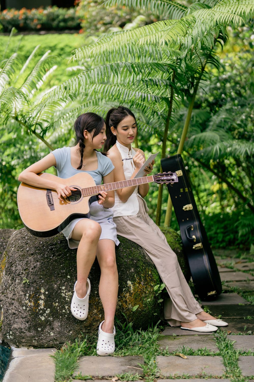 Lifestyle portrait photography at Tanah Gajah Ubud.
