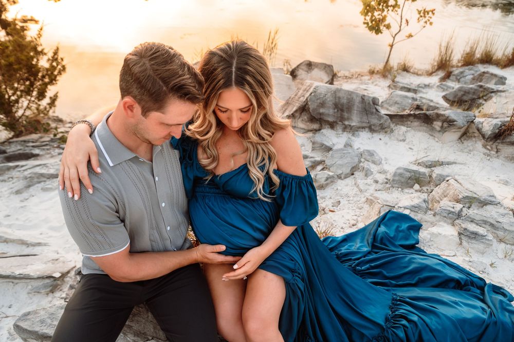St. Louis Family Photographer Ashley Dawn Photography Klondike Park Defiance MO  Photographer Maternity