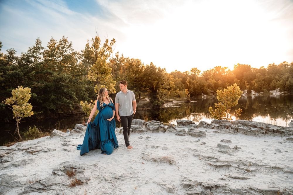 St. Louis Family Photographer Ashley Dawn Photography Klondike Park Defiance MO  Photographer Maternity