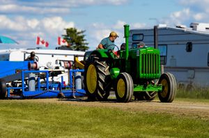 Lacombe Tractor Pull 2020
