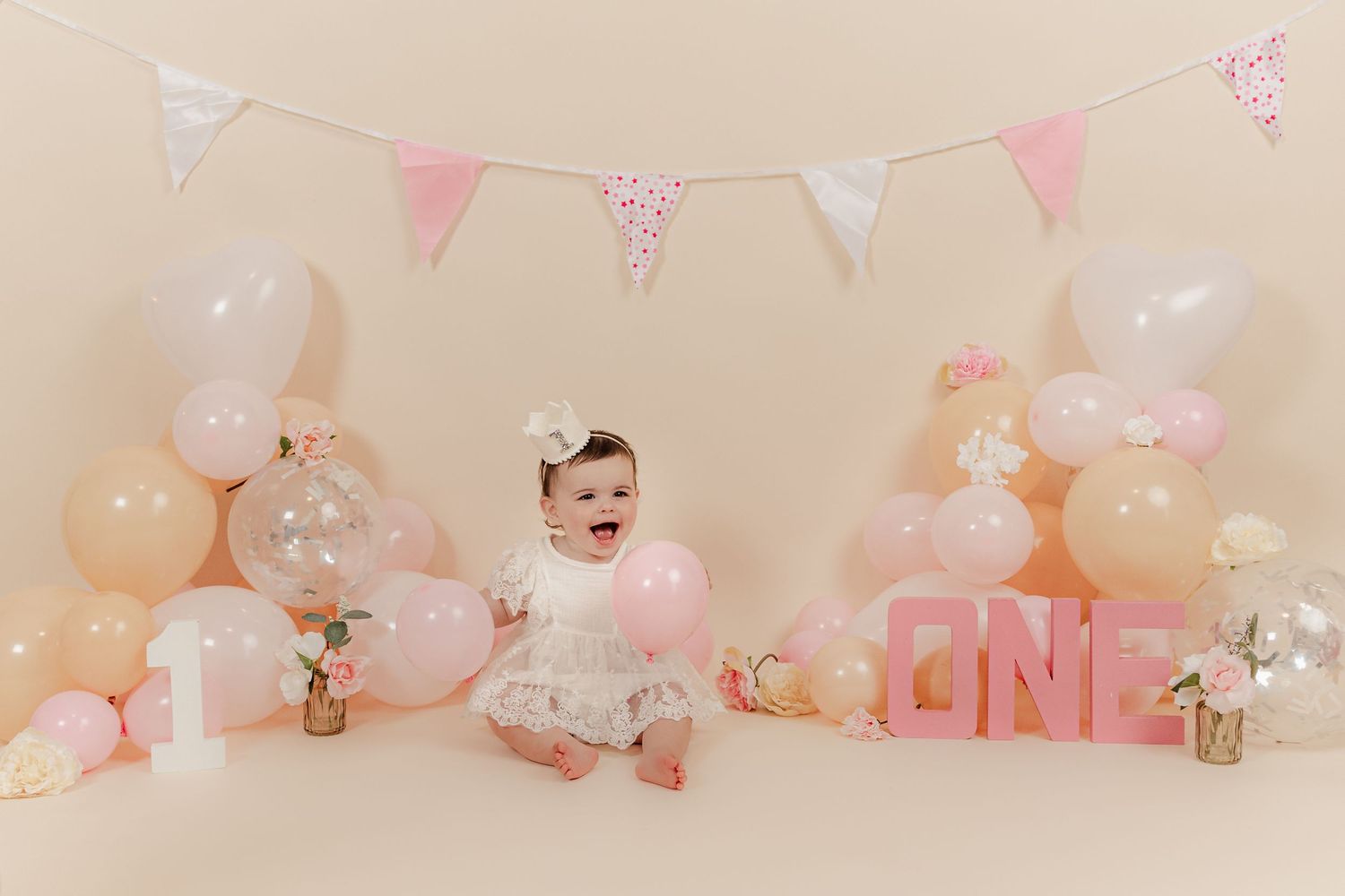 First birthday Photo - Cake smash  Photographer Wigan - Northwest cake smash Photographer - Professional photography studio wigan.
