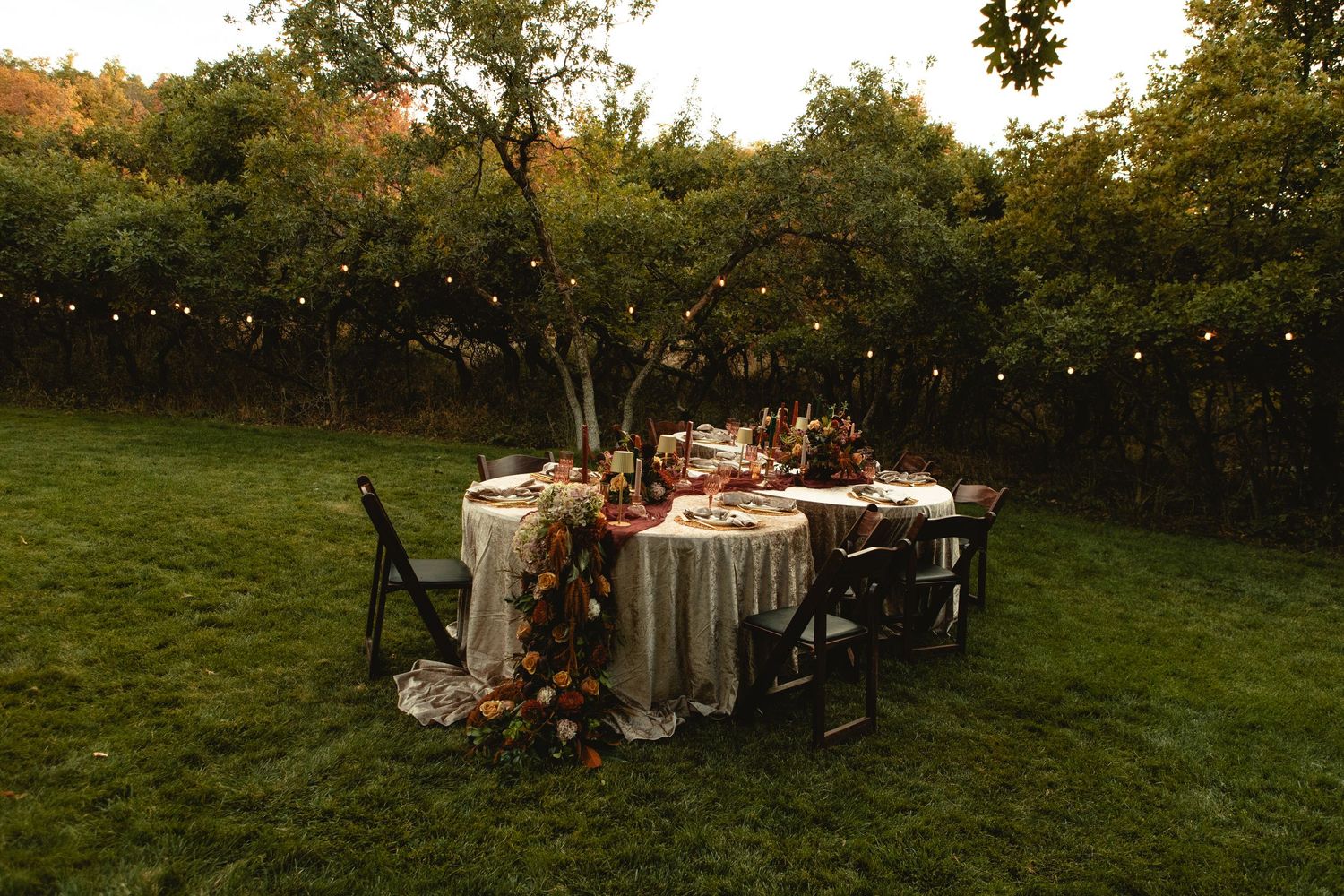 Elegant table scape for intimate micro wedding