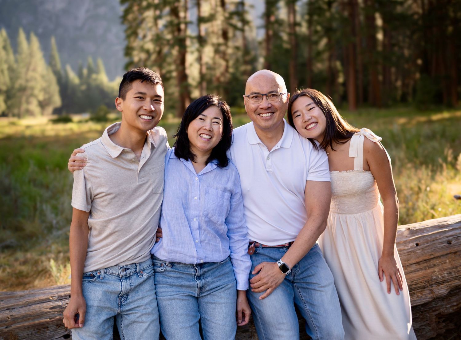 a family and senior session at Cook's Meadow, Yosemite