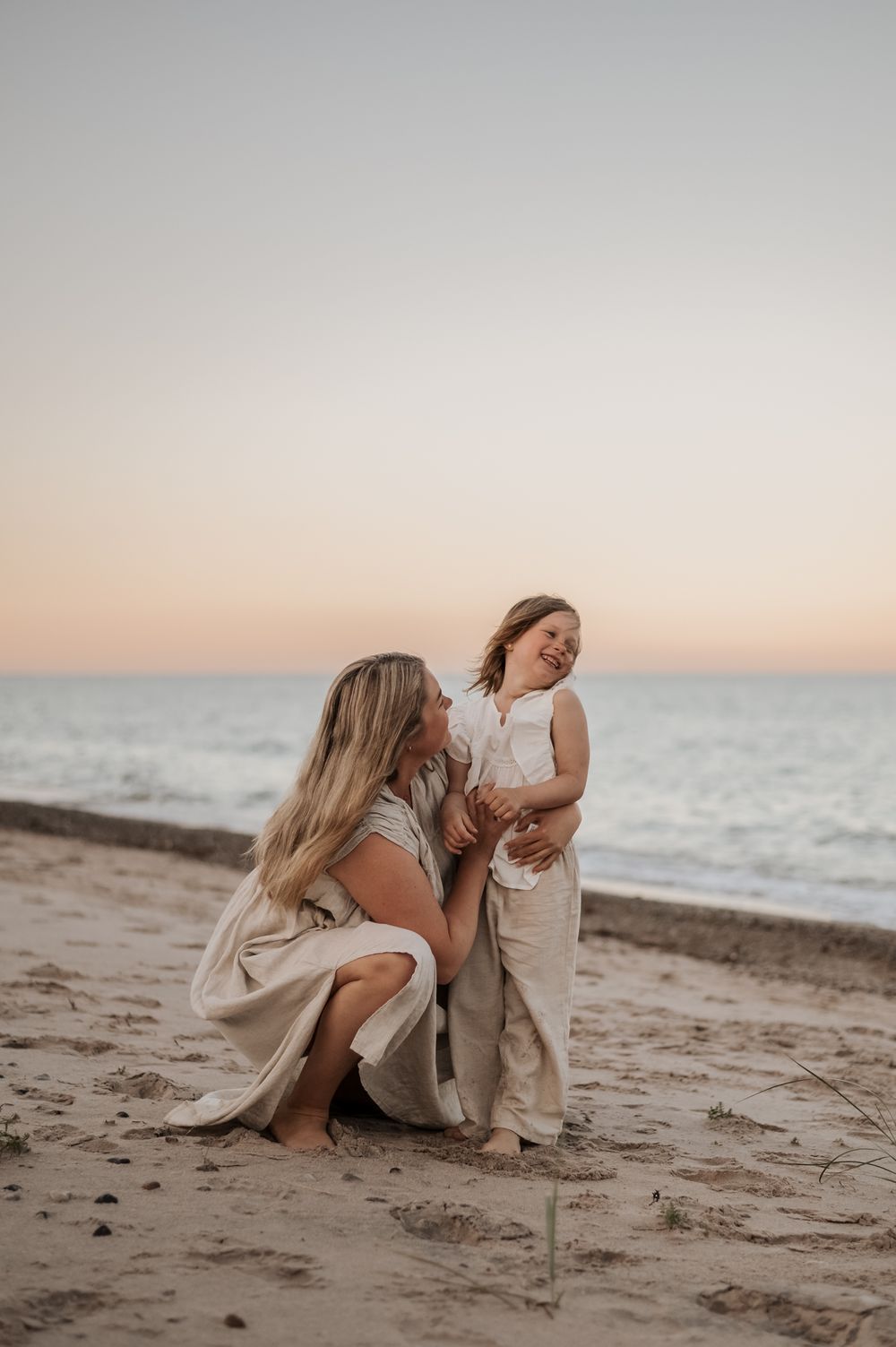 goldenhour familjefotografering gotland