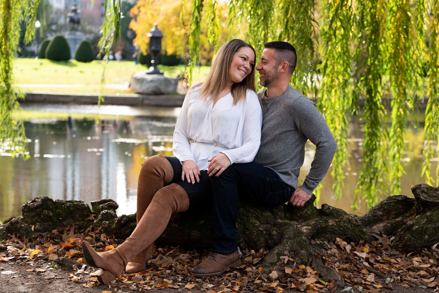 Professional Engagement Portraits with Leah Ramuglia Photography in the Boston Public Garden. Things to do in Historic Boston, photoshoots.
