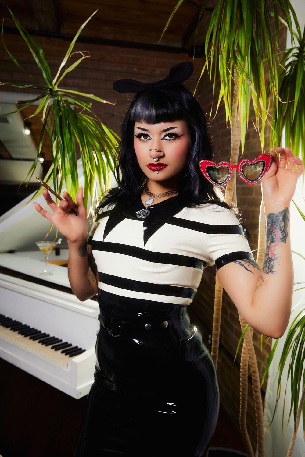 Dallas portrait photographer, Dallas fashion photographer, Latex fashion, Dallas latex photographer, Vintage fashion, pinup