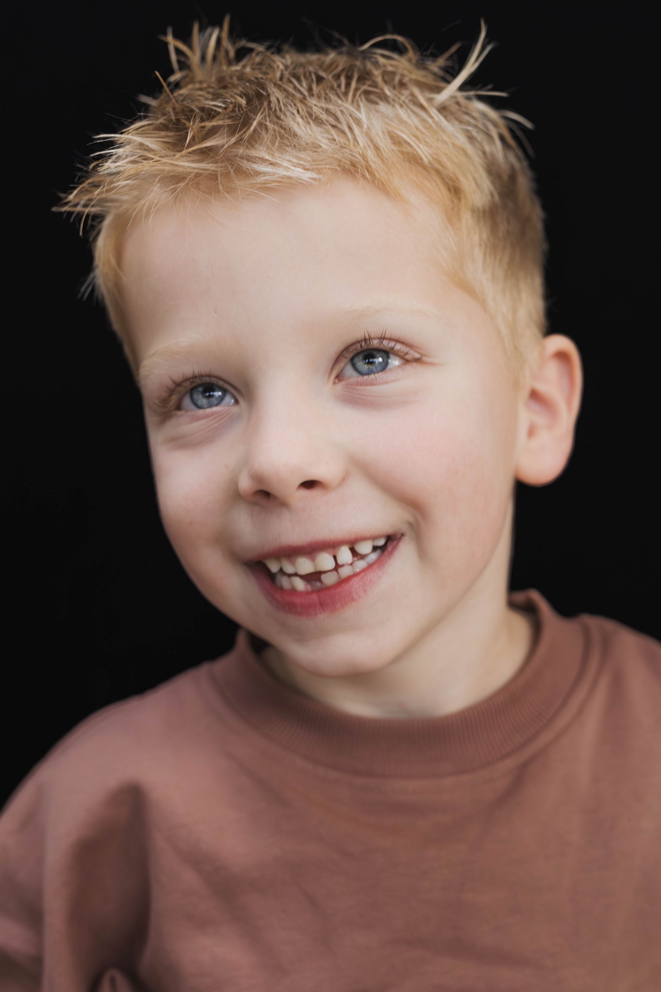 Kinderfotograaf Zwolle studio, natuurlijke kinderportretten