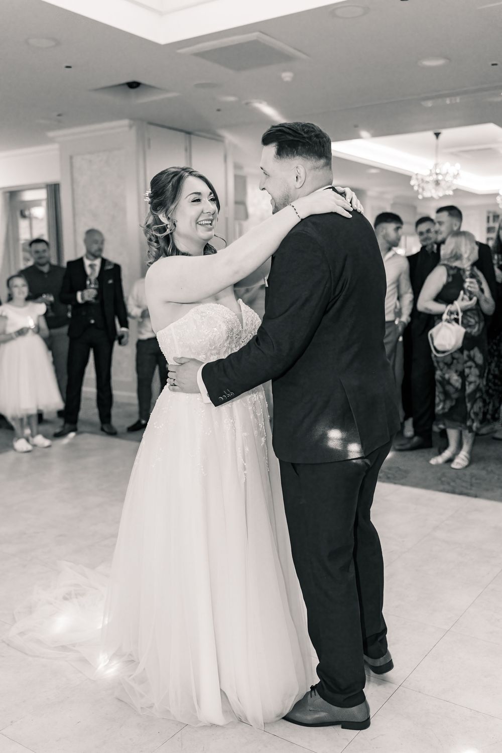 NORFOLK WEDDING PARK FARM HOTEL FIRST DANCE