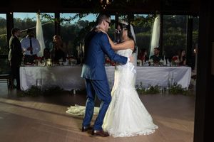 Momentos auténticos de tu boda retratados con fotografía profesional preservando recuerdos llenos de emoción y estilo en Puerto Rico, ponce