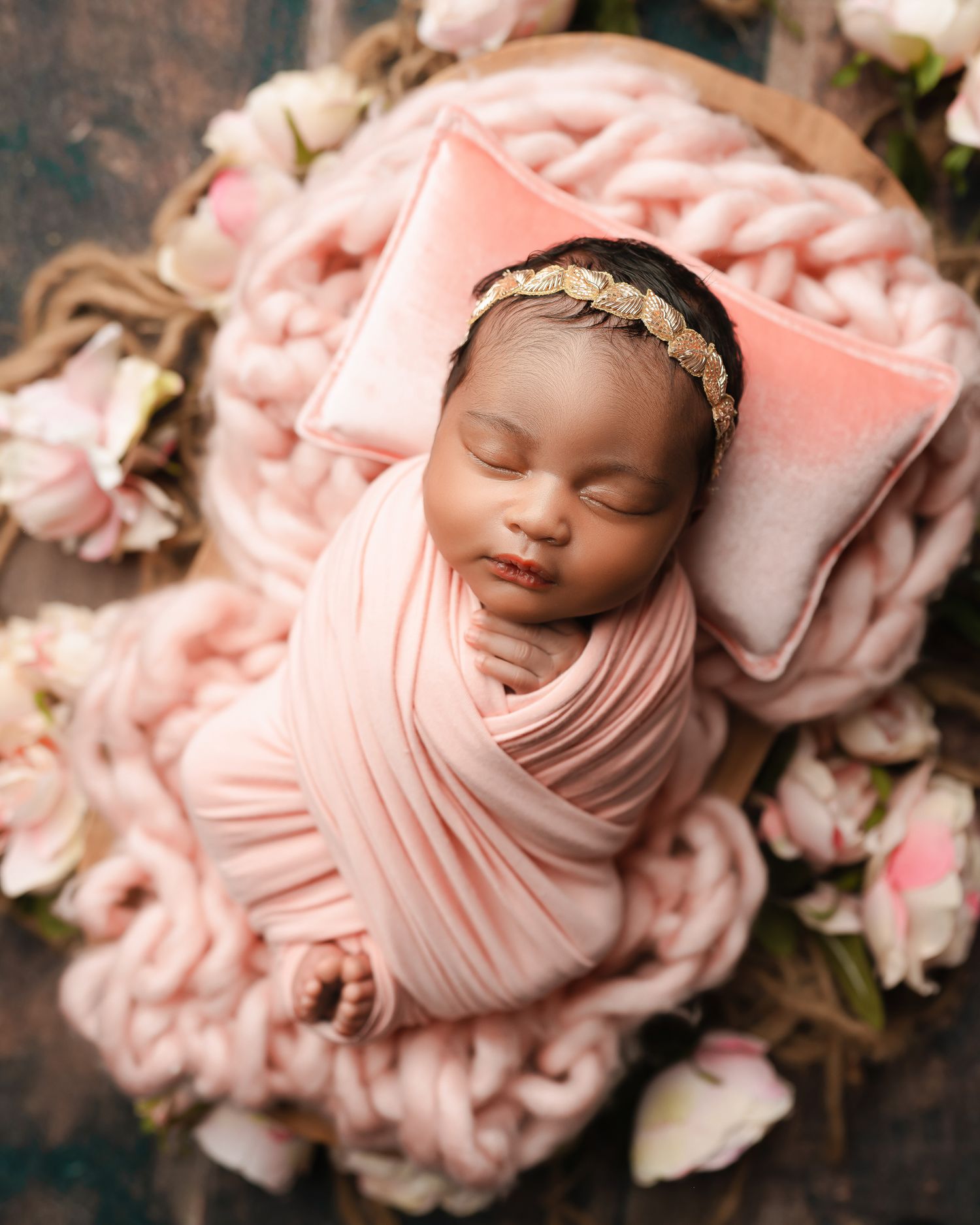 Newborn photography studio located in between Atlanta, Georgia and Birmingham, Alabama with full service photo studio.