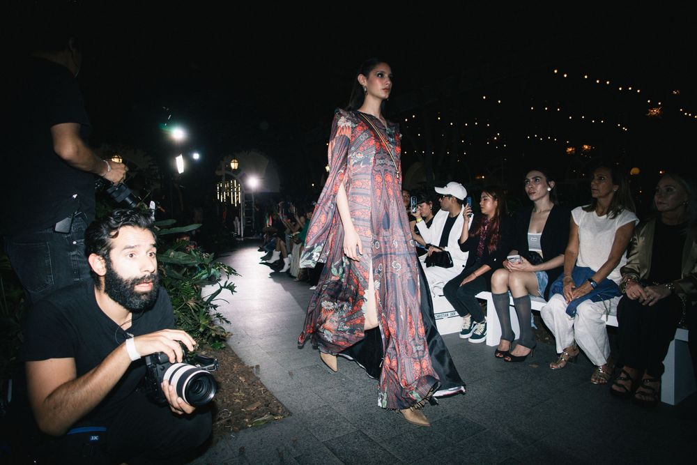 Runway model in flowing pink gown surrounded by photographers | Editorial Photography by Dario Hudon-Verrelli, Le Café Studio