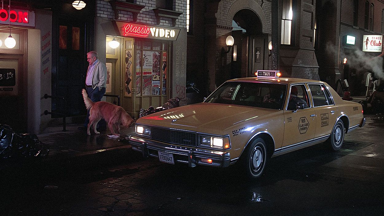 A scene in Gremlins 2: The New Batch, outside Billy's apartment in New York