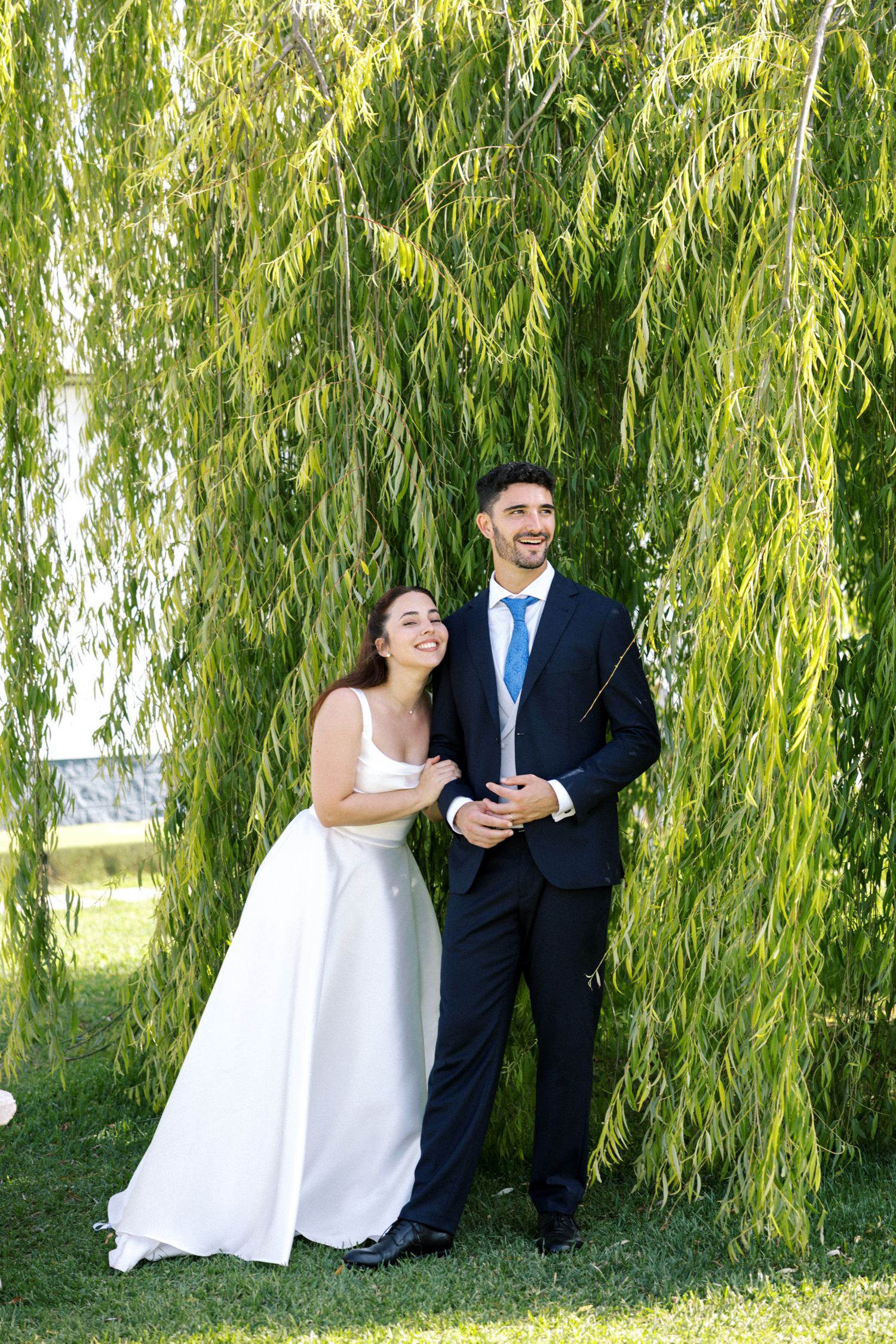 Romantic destination wedding in Portugal at Palácio da Bacalhôa