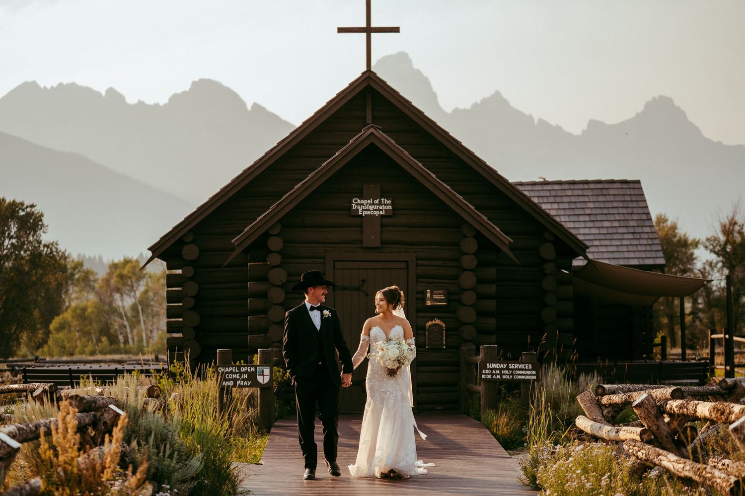 Elegant outdoor wedding ceremony at upscale mountain resort