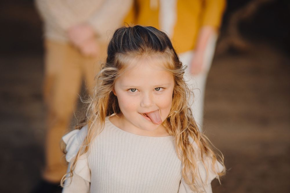 Sunset photoshoot with mum and daughter, Northland Beach, Whangarei Photographer, Jessica Jellick Photography