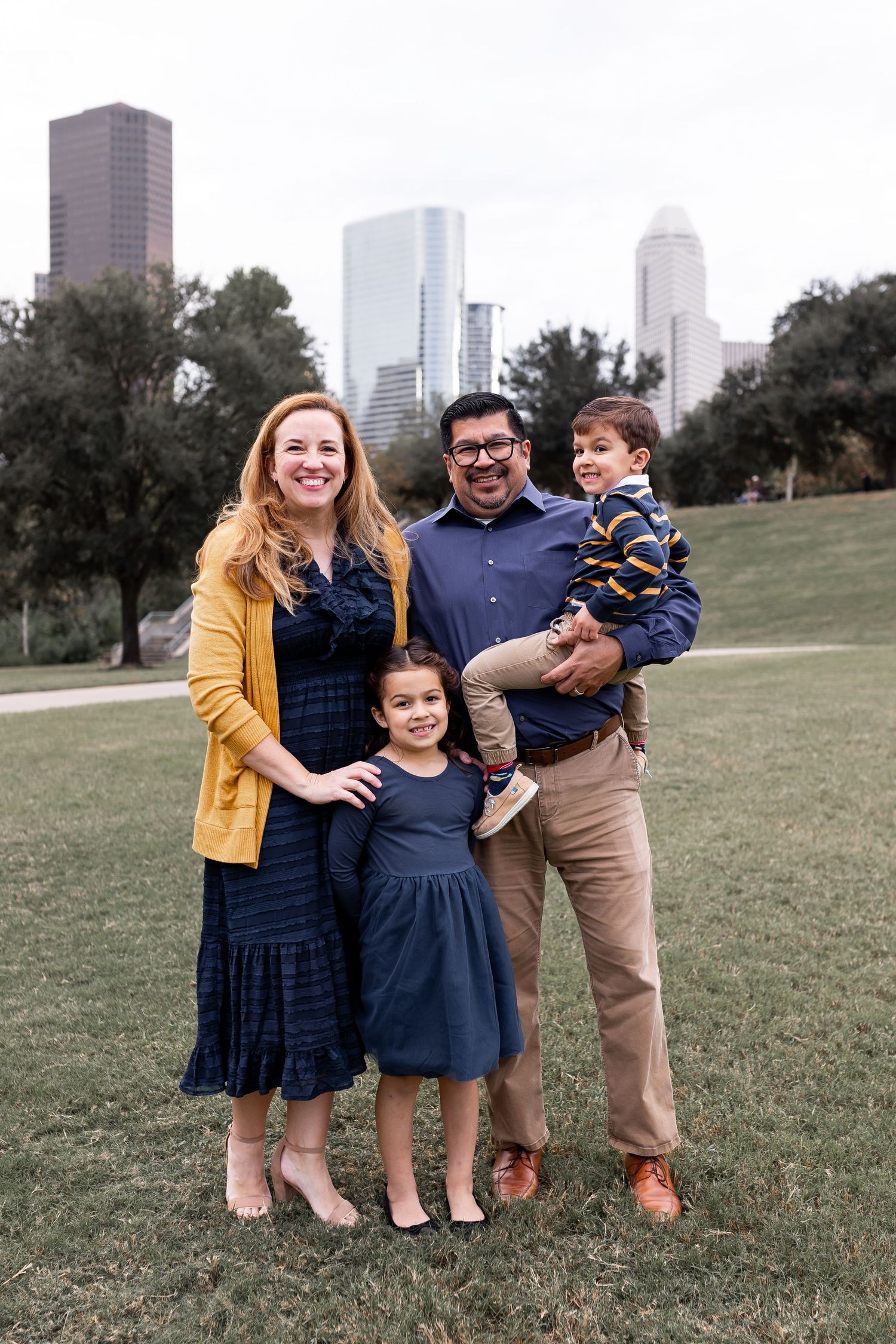 houston-skyline-family-photographer