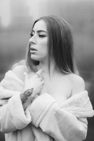 Ritratto ambientato a Cogliate – Dreaming. Ritratti intimi e ispirati, tra luce e atmosfera. Un’esperienza visiva autentica, la tua luce