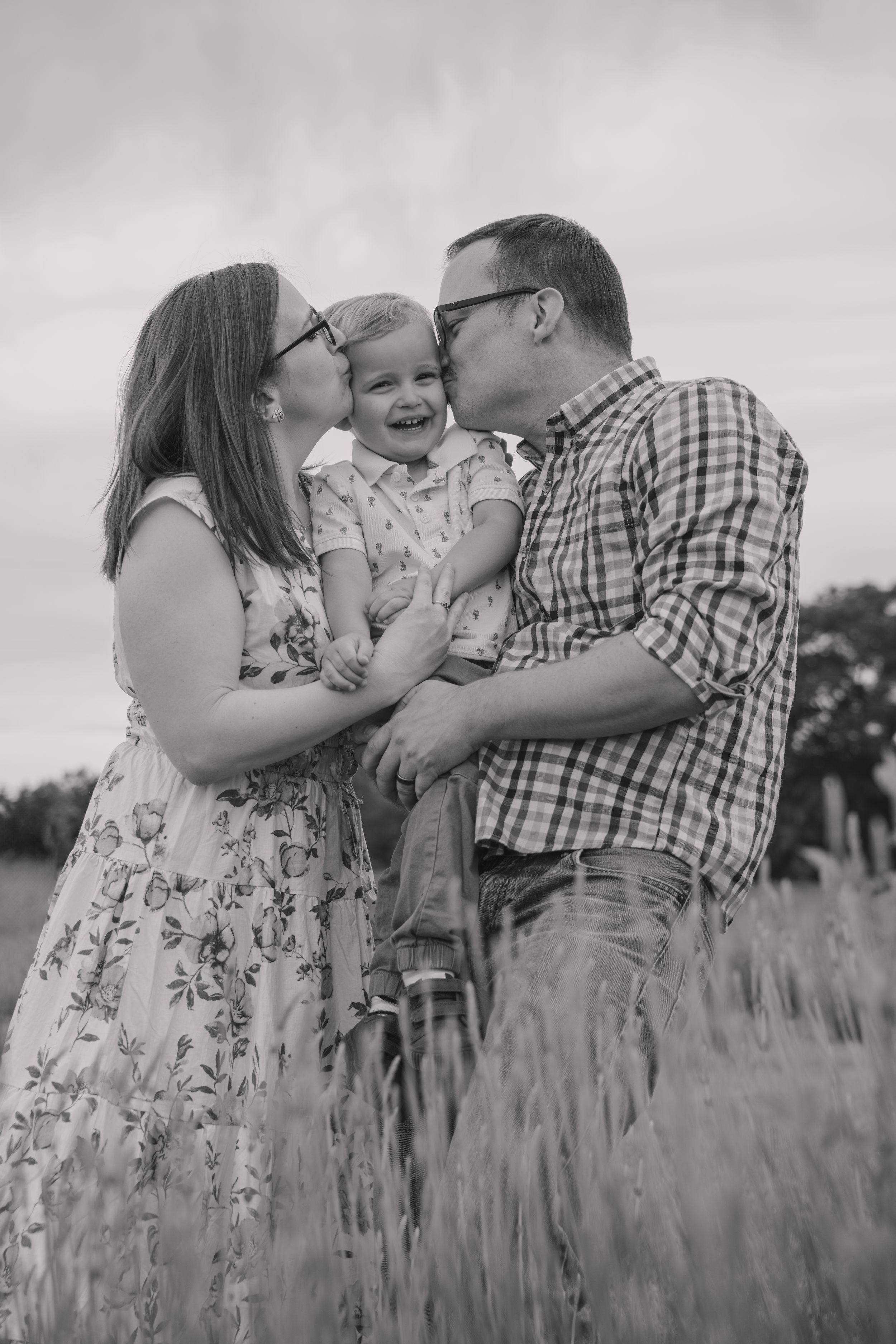 Virginia, NJ, and DC lifestyle family photoshoot capturing playful, candid moments and genuine connection in natural light.