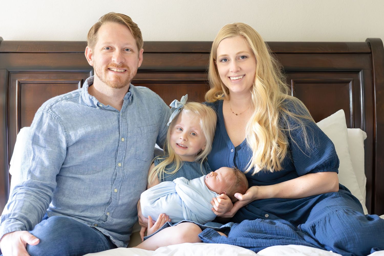 Lifestyle in-home newborn photography O'fallon, Illinois