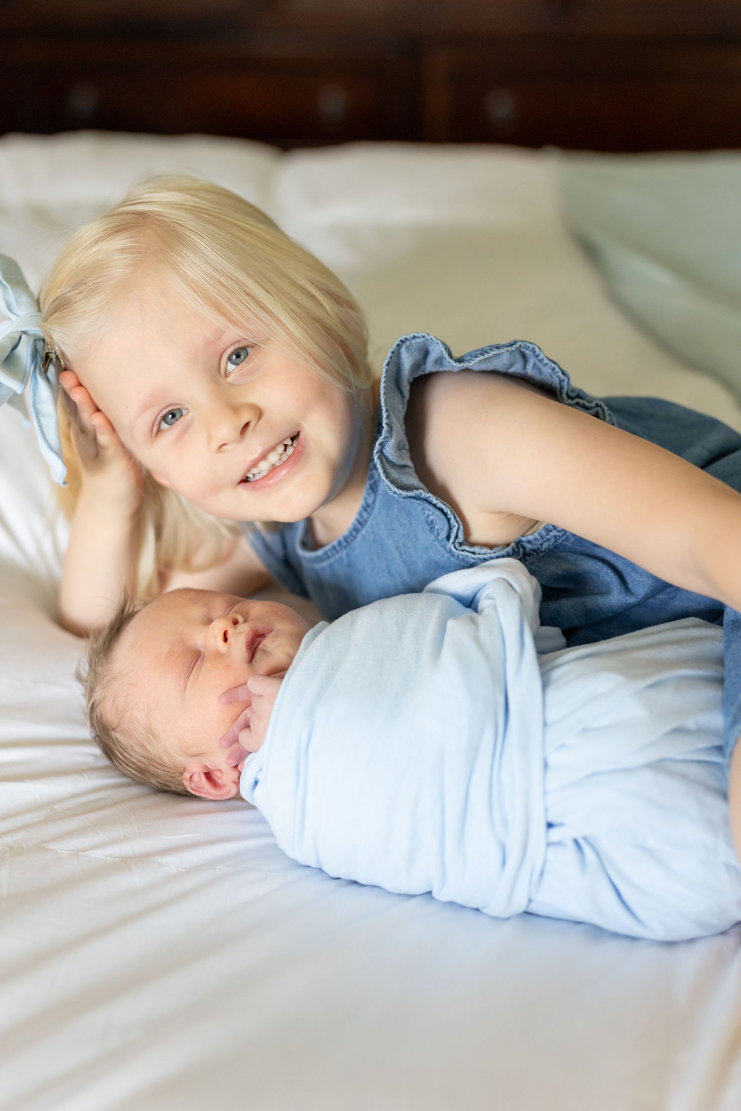 Lifestyle in-home newborn session O'fallon, Illinois