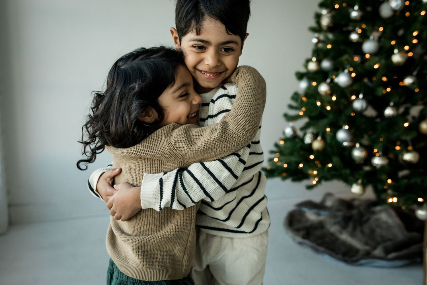 Indoor Christmas Mini Sessions in Calgary 2025 by Love & Sunshine Photography