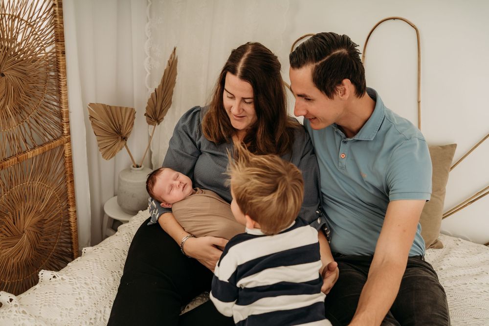 foto's met papa mama en grote broer