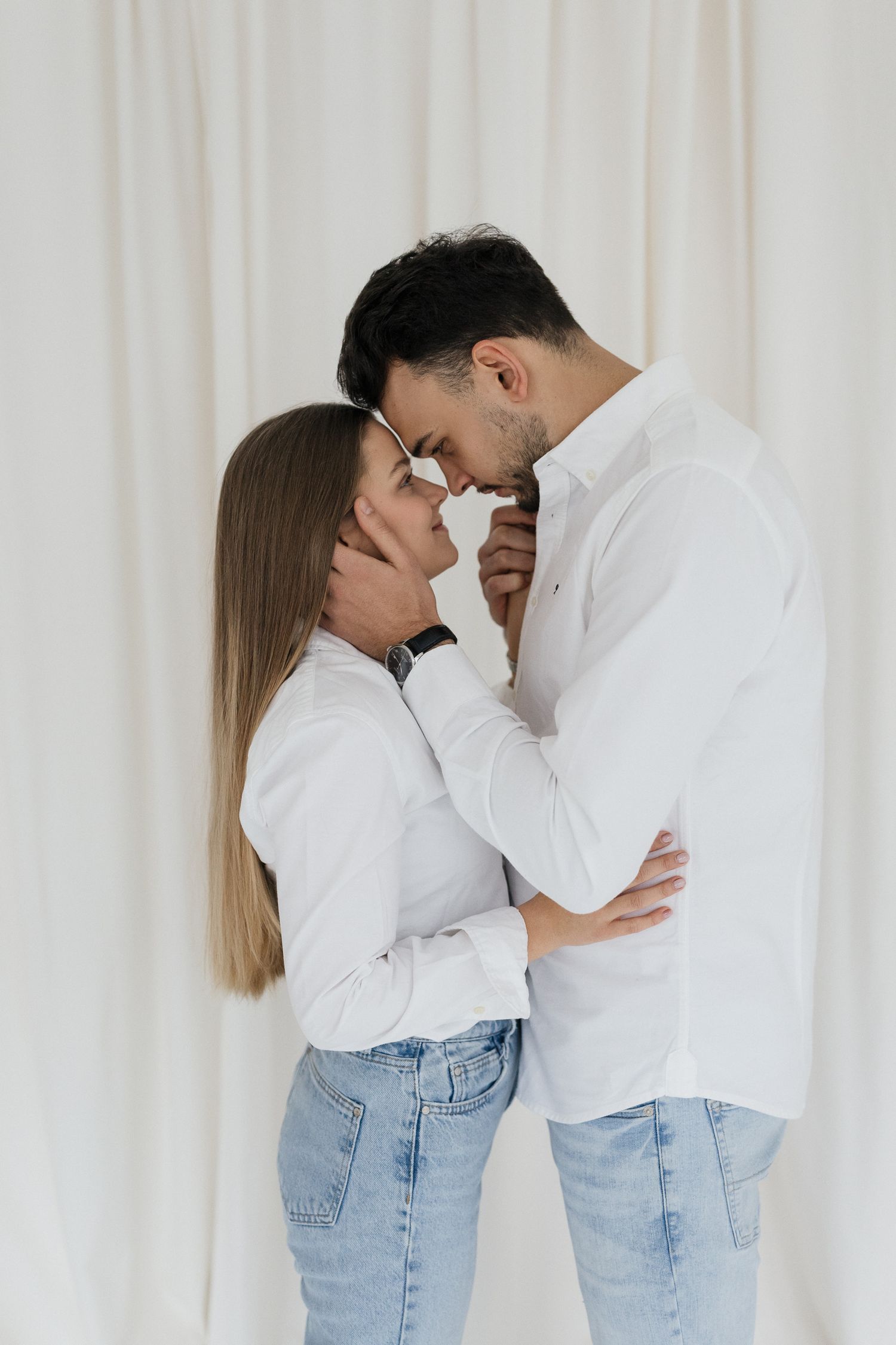 budapest photoshoot wedding photographer elegant and style studio couple photoshoot