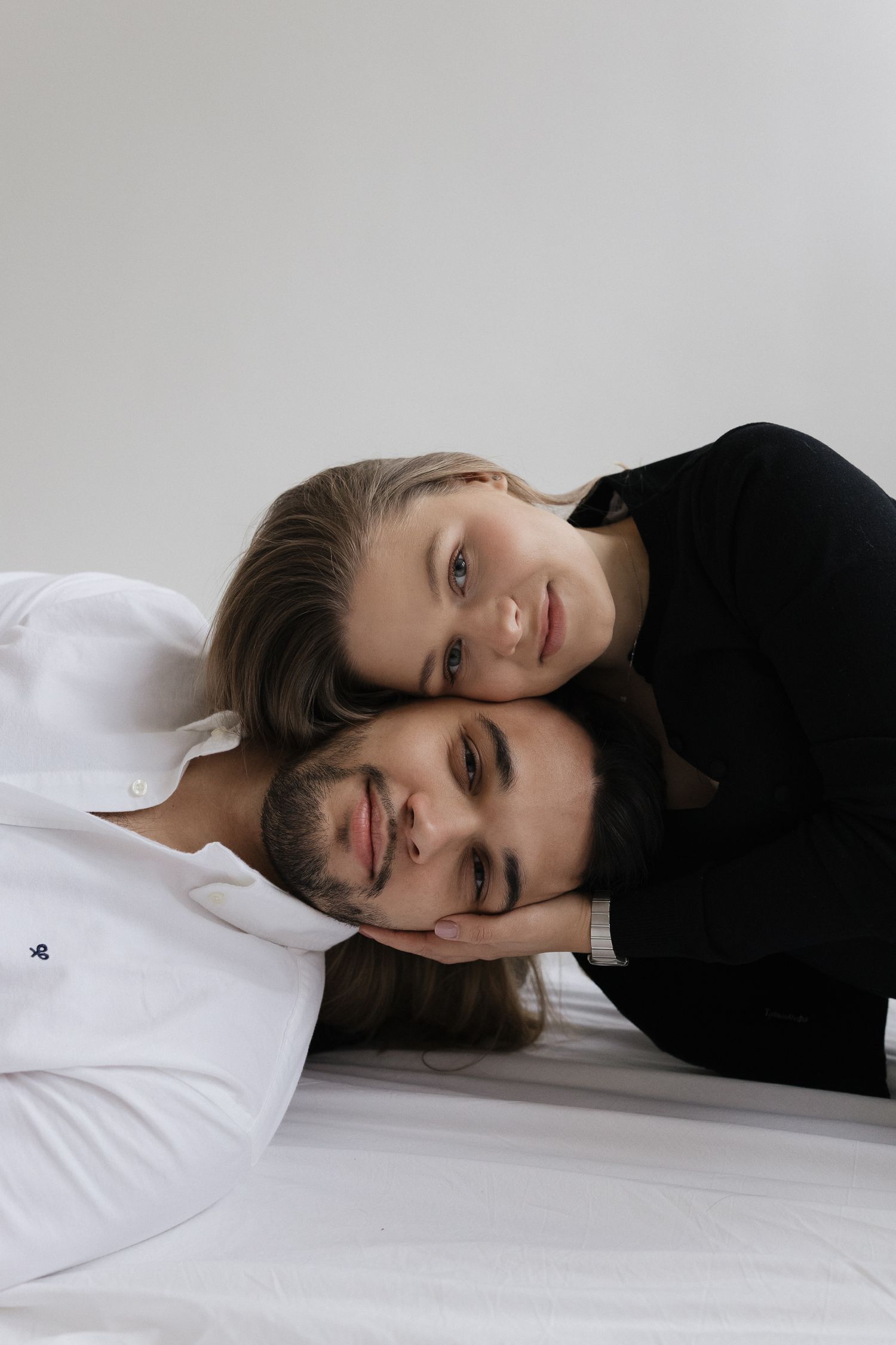 budapest photoshoot wedding photographer elegant and style studio couple photoshoot