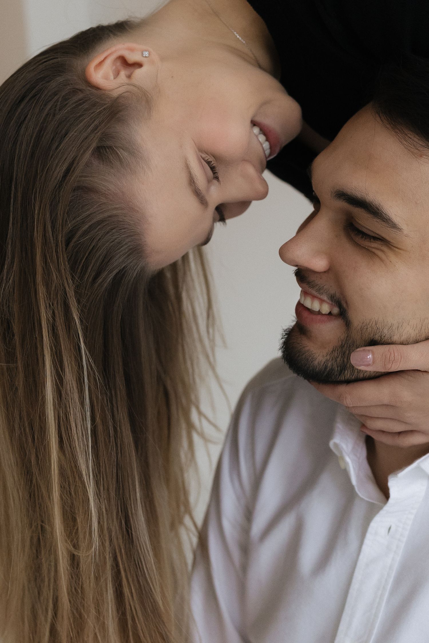 budapest photoshoot wedding photographer elegant and style studio couple photoshoot