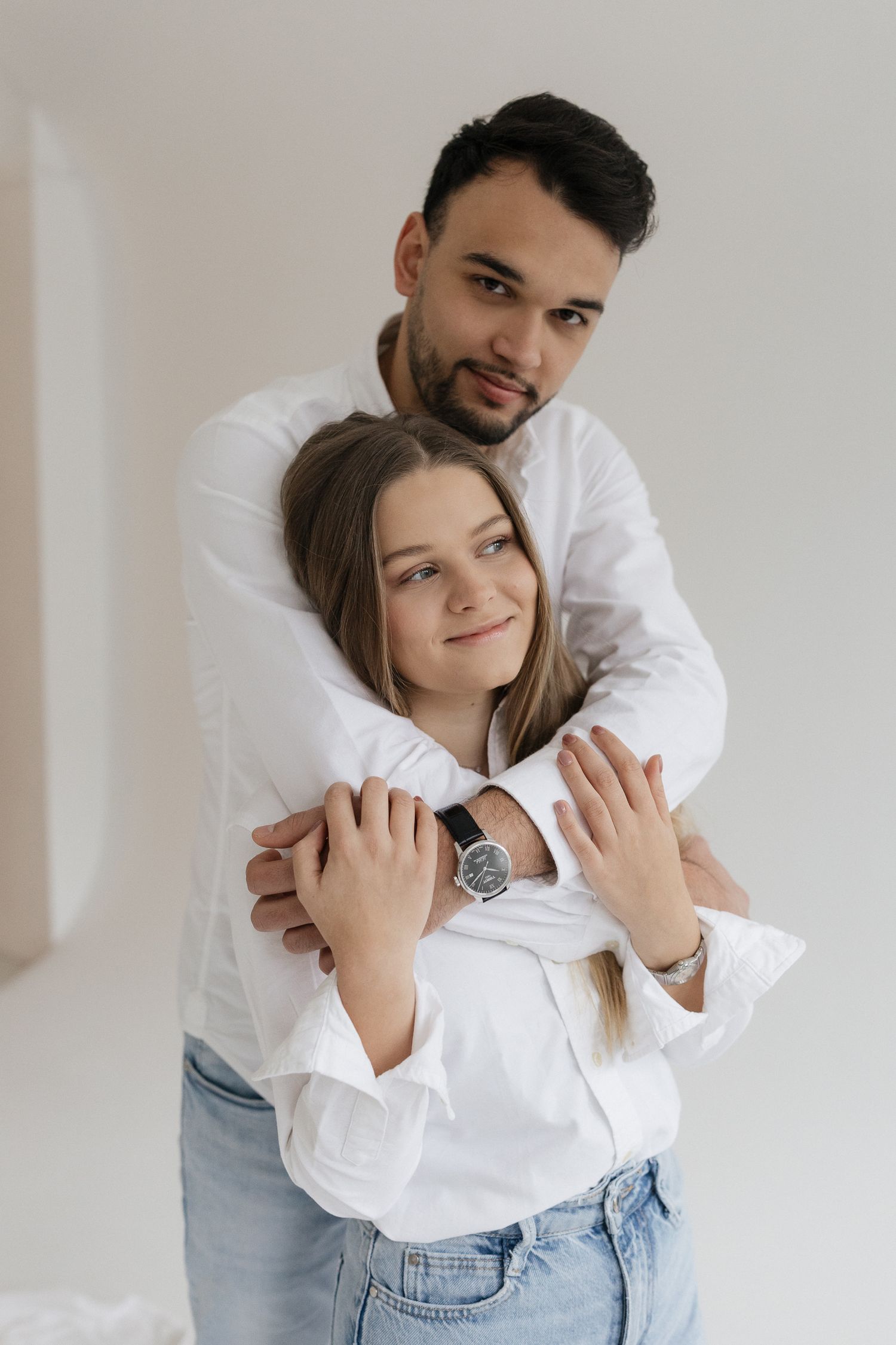 budapest photoshoot wedding photographer elegant and style studio couple photoshoot