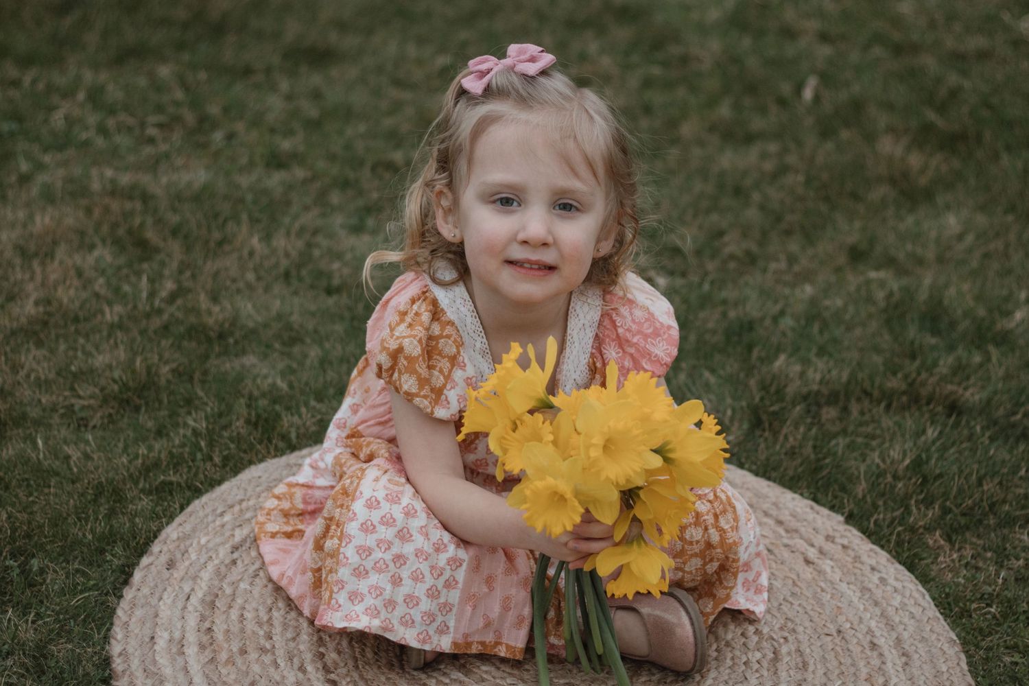 Easter picture with daffodils