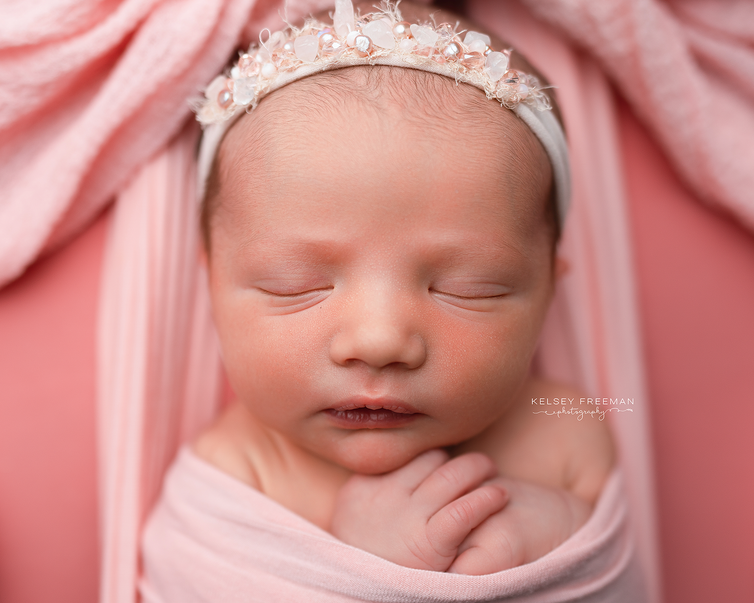 Newborn photography studio located in between Atlanta, Georgia and Birmingham, Alabama with full service photo studio.