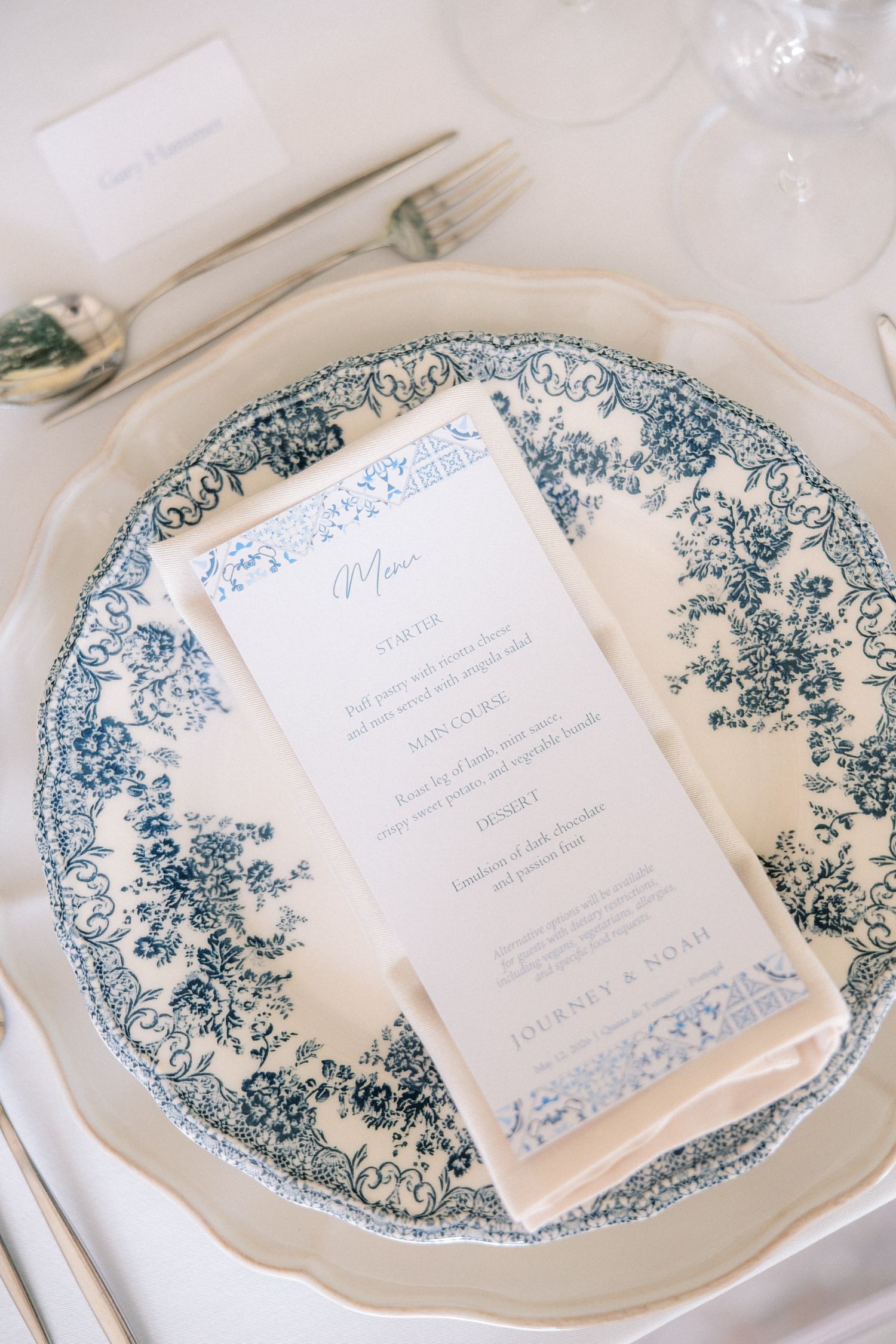 Wedding dinner styling inspired by Portuguese blue tiles