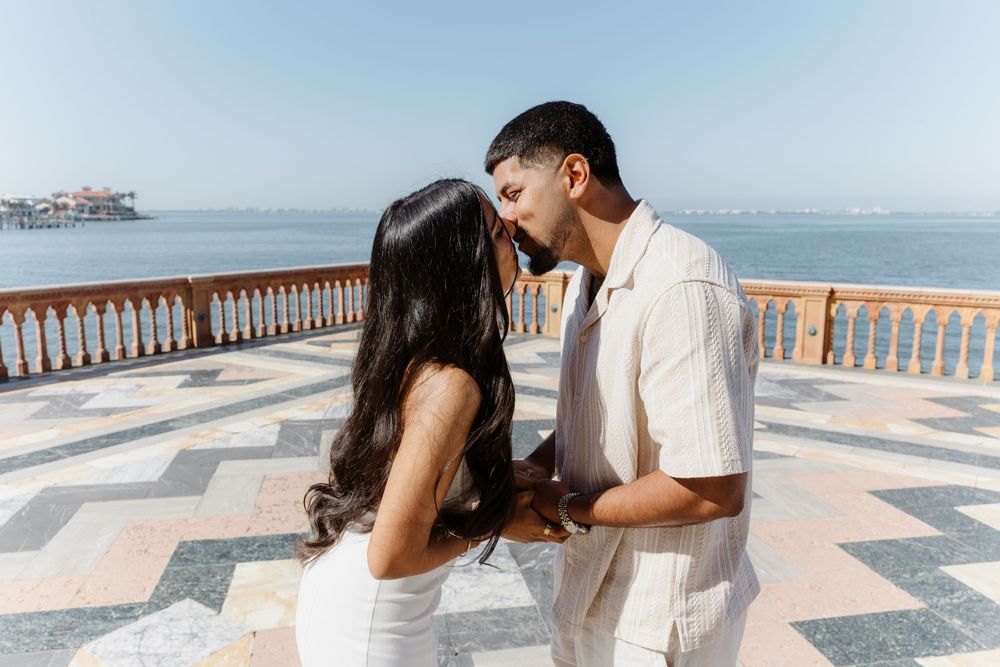Surprise proposal photography at Ca’ d’Zan Ringling Museum
