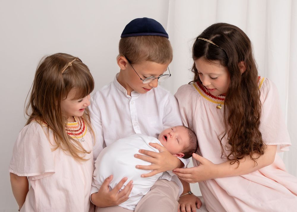 newborn photography Lakewood NJ, newborn studio portraits, baby photography Lakewood, professional newborn photographer, first baby photos