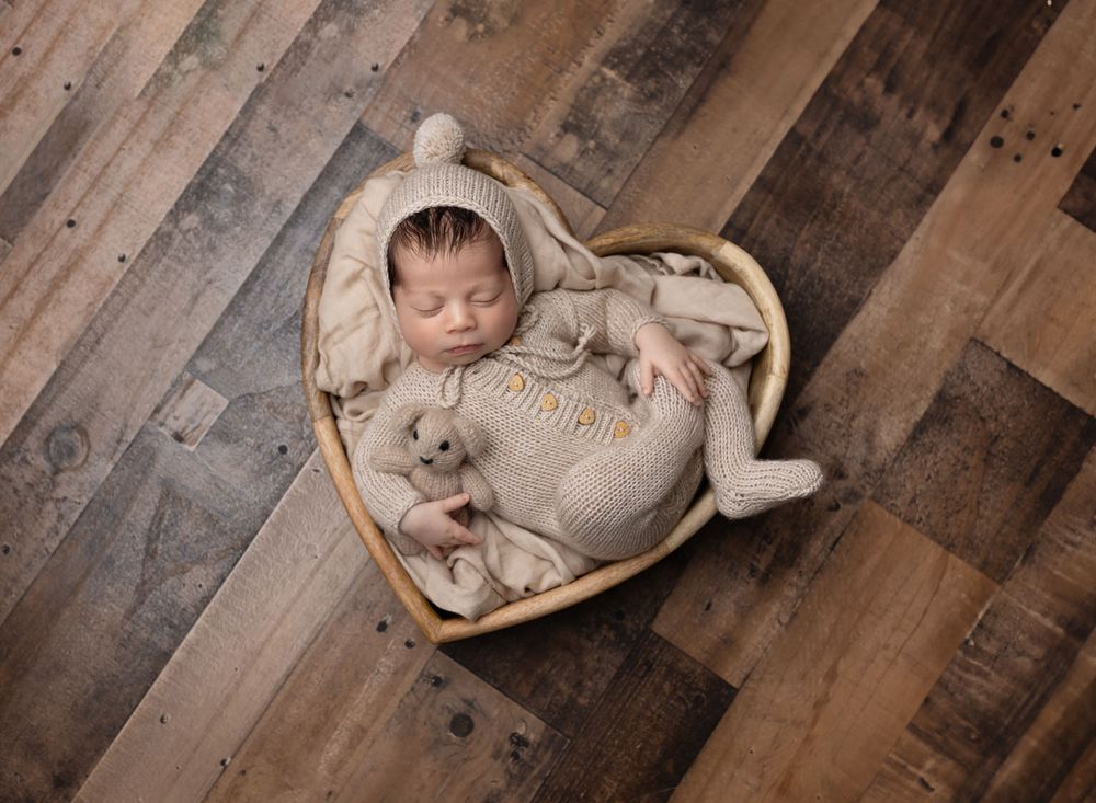 newborn photography Lakewood NJ, newborn studio portraits, baby photography Lakewood, professional newborn photographer, first baby photos