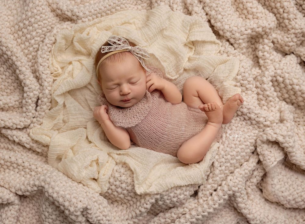 newborn photography Freehold NJ, baby photographer Manalapan Township NJ, family photos Wall Township NJ, kids portraits Neptune Township NJ
