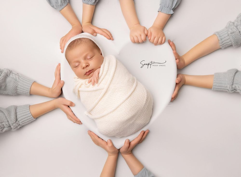 newborn photography Lakewood NJ, newborn studio portraits, baby photography Lakewood, professional newborn photographer, first baby photos
