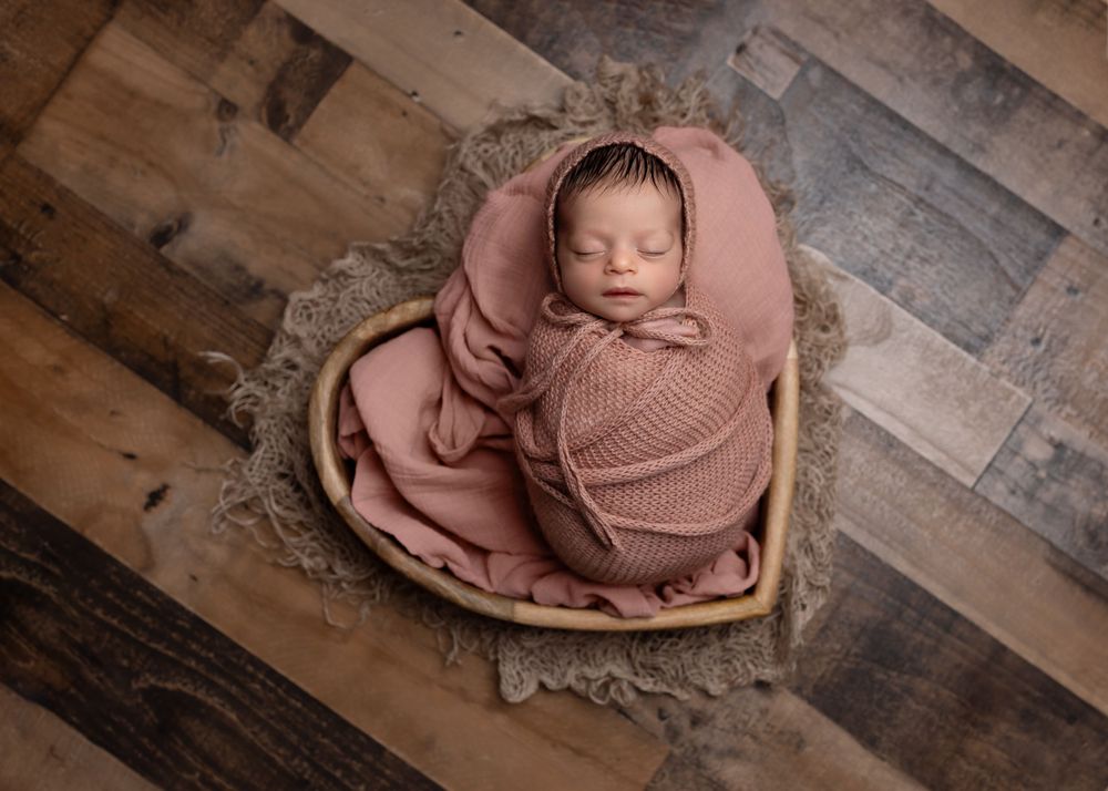newborn photography Lakewood NJ, newborn studio portraits, baby photography Lakewood, professional newborn photographer, first baby photos