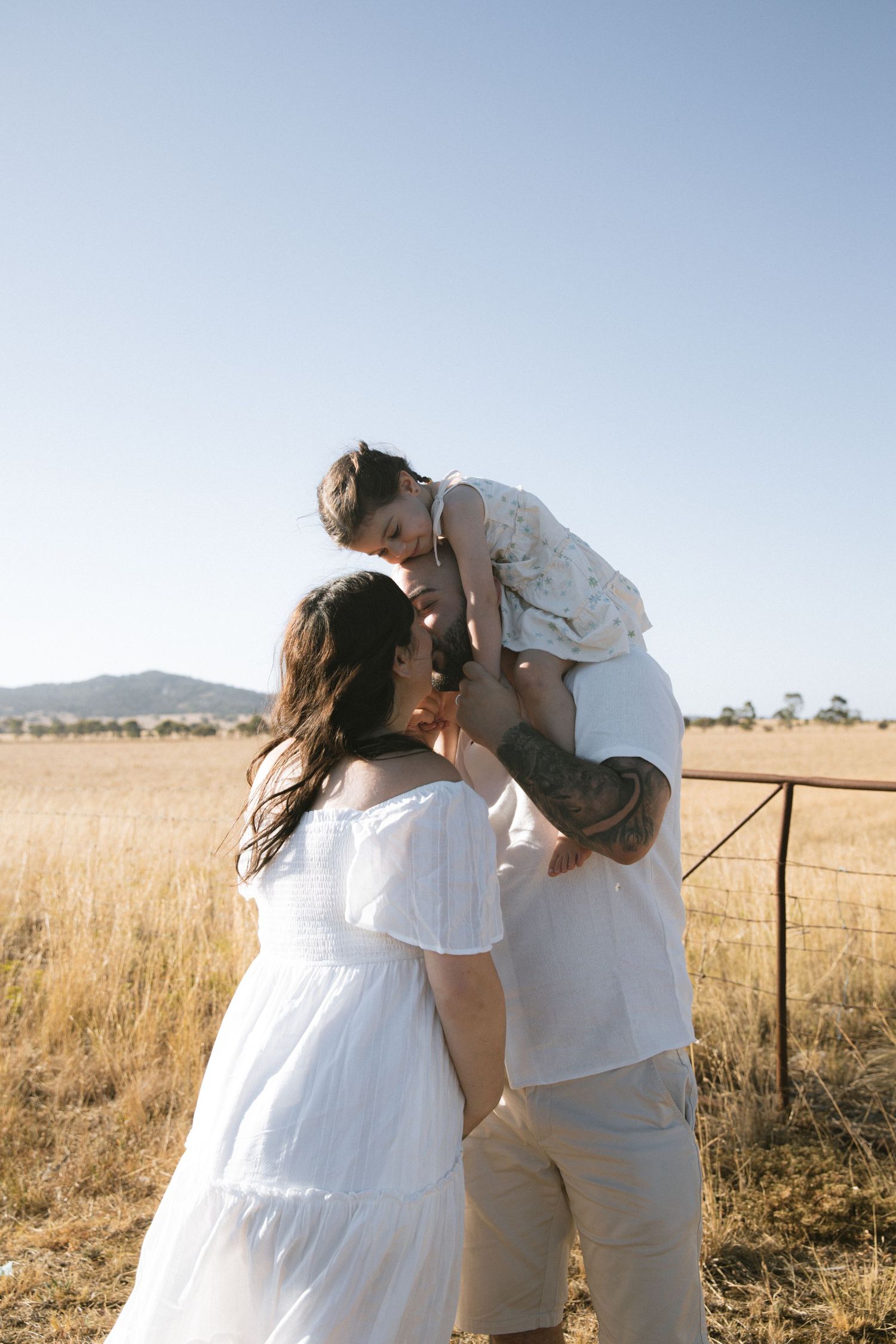 maternity photoshoot, beach maternity photoshoot, sunset beach maternity, Melbourne maternity photographer, beach photographer, family photo