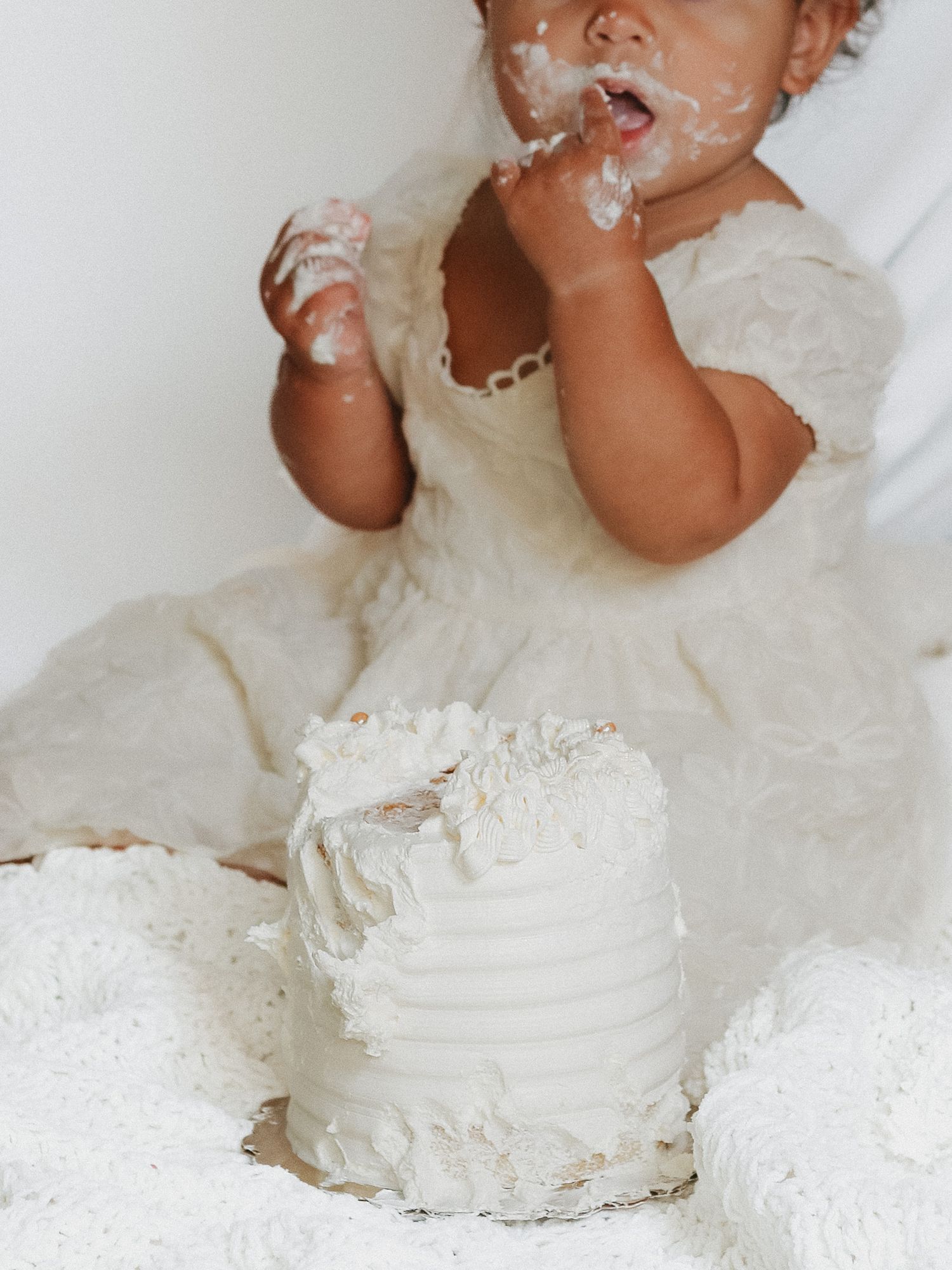 Bright, dreamy, timeless images capturing love, connection, tiny details, and the beautiful seasons of family life in Las Vegas.