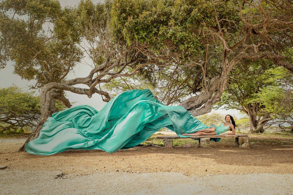 Premier Bonaire photographer Felicia Schuette – maternity, motherhood, boudoir, couples, lifestyle, business, flying dress, mini sessions.