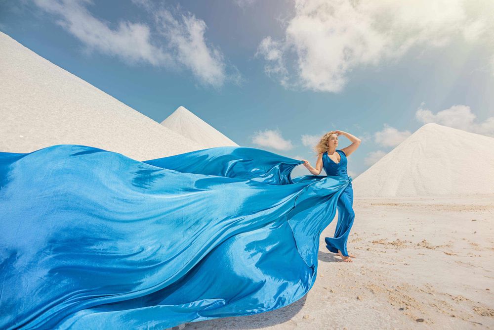 Premier Bonaire photographer Felicia Schuette – maternity, motherhood, boudoir, couples, lifestyle, business, flying dress, mini sessions.