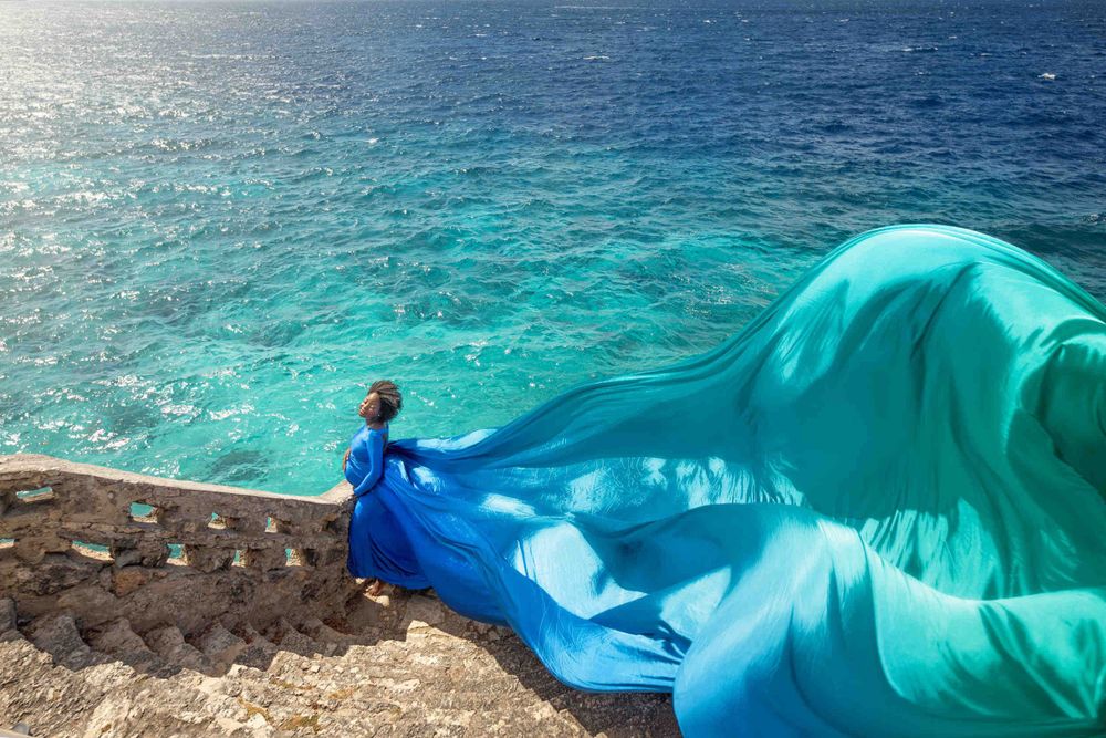 Premier Bonaire photographer Felicia Schuette – maternity, motherhood, boudoir, couples, lifestyle, business, flying dress, mini sessions.
