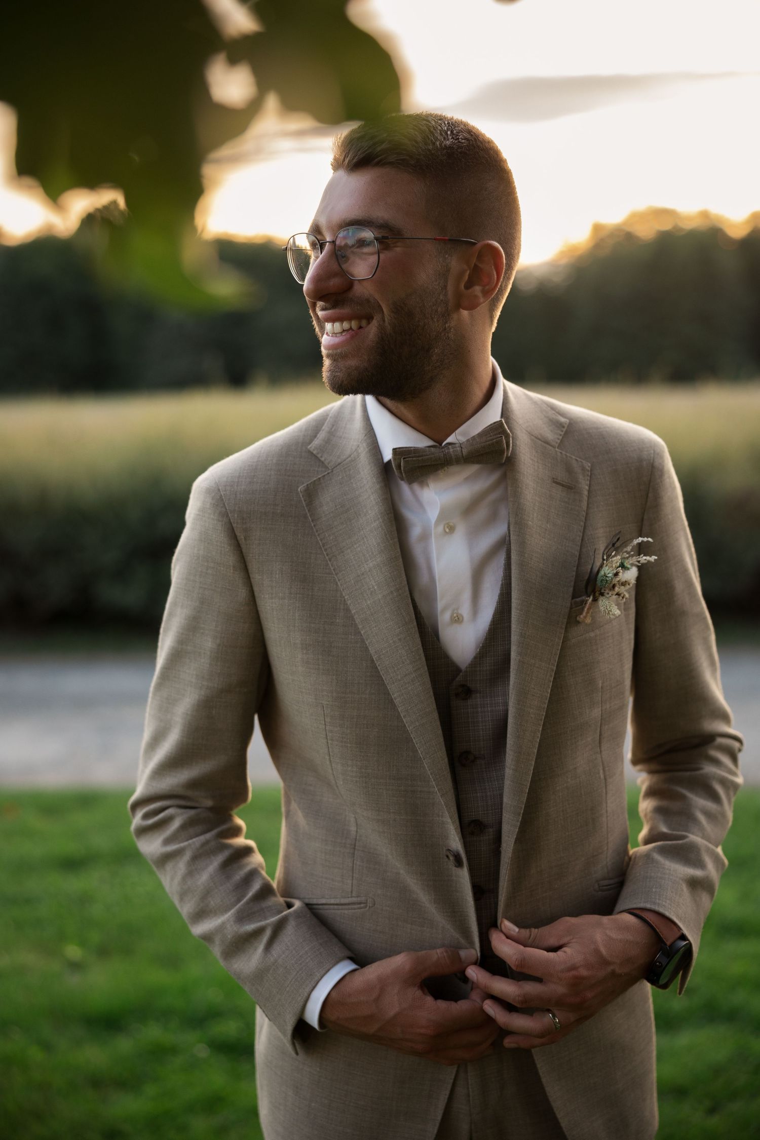 Clement marié élégant Jason Macca Photographe & vidéaste de mariage Namur Belgique France Luxembourg